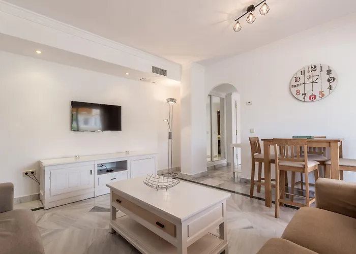 Puerto Banus Luxury Penthouse דירה *