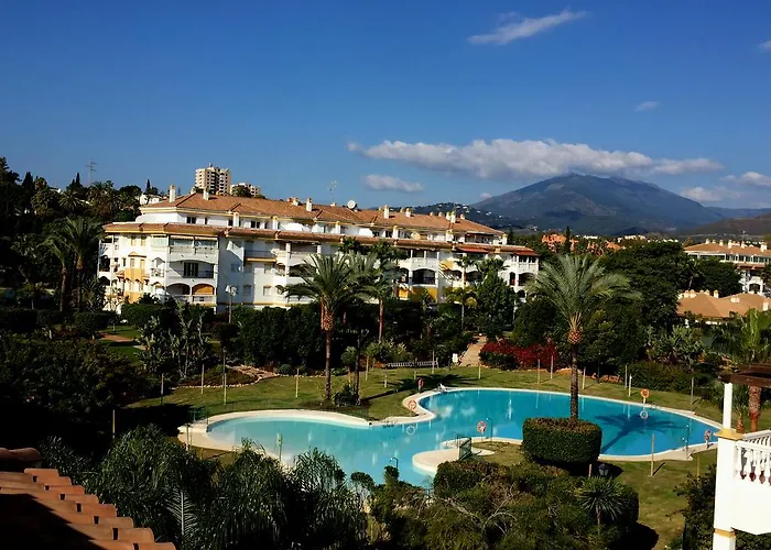 Puerto Banus Luxury Penthouse דירה *