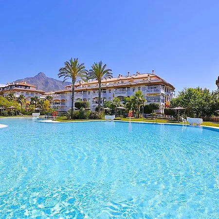 Puerto Banus Luxury Penthouse * 马尔韦利亚
