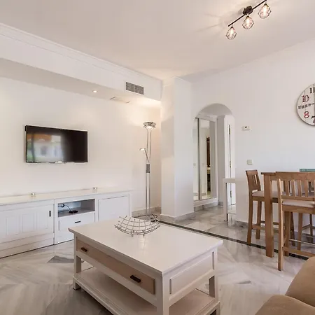 Puerto Banus Luxury Penthouse מארבלה